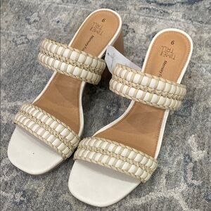 Time and Tru Women's Cream Sandals